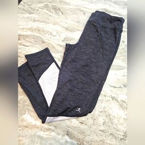 Danskin Now Gray Cropped Leggings L/G | Mesh Detail Workout Pants